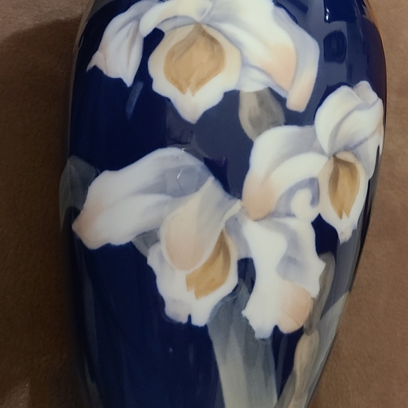 Royal Copenhagen Accents Vintage Royal Copenhagen Blue Iris Flower